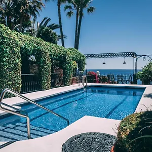 https://hotel-carabeo.es-andalucia.com